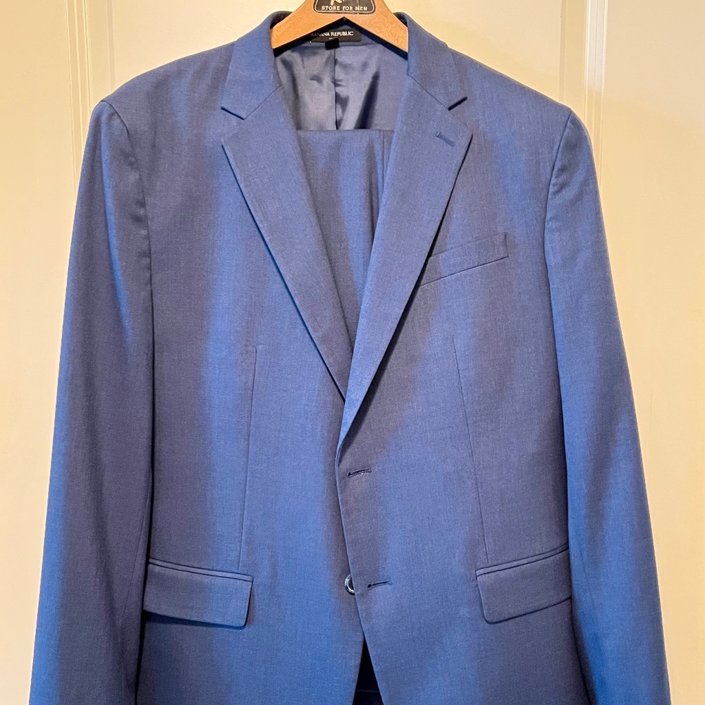 Banana Republic Men's Suit